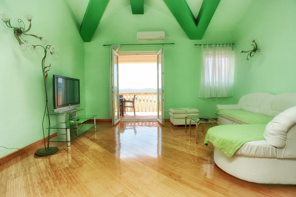 Apartments Villa Happy Mrcevac ภายนอก รูปภาพ
