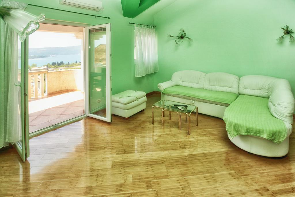 Apartments Villa Happy Mrcevac ภายนอก รูปภาพ