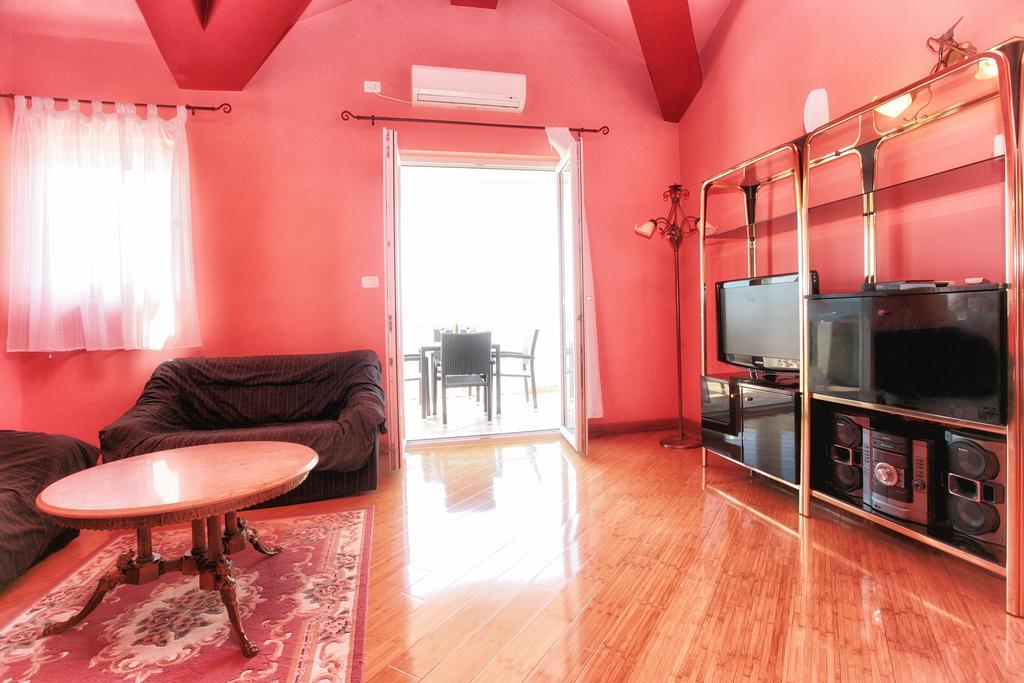 Apartments Villa Happy Mrcevac ภายนอก รูปภาพ