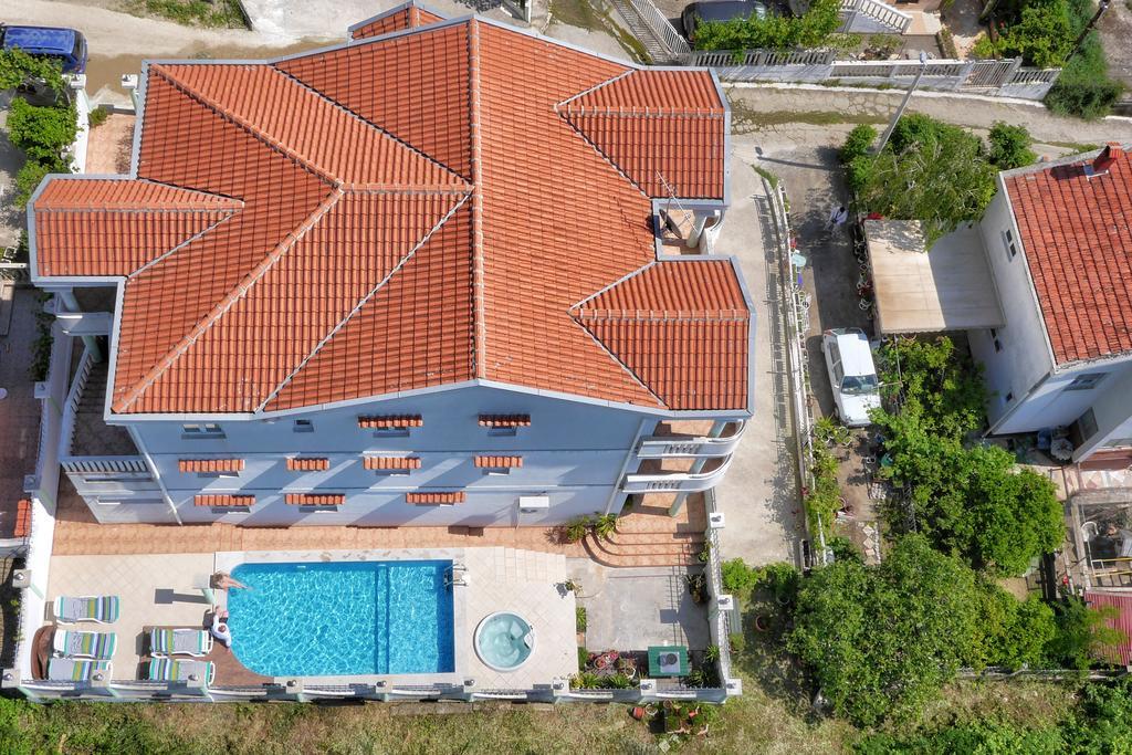 Apartments Villa Happy Mrcevac ภายนอก รูปภาพ