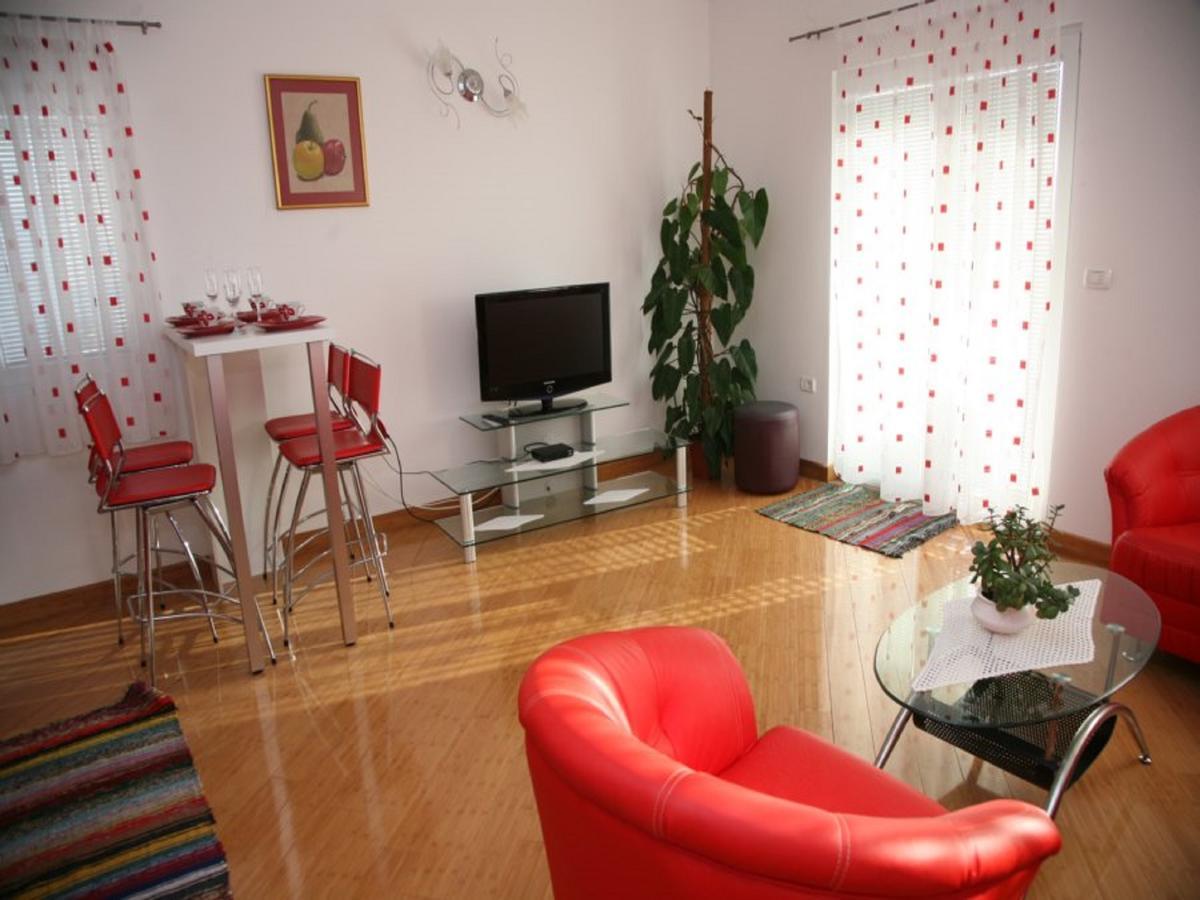 Apartments Villa Happy Mrcevac ภายนอก รูปภาพ
